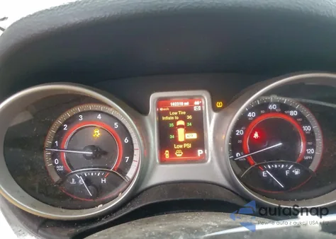 2015 Dodge Journey Sxt z USA, uszkodzony, nr VIN 3C4PDCBG7FT704576